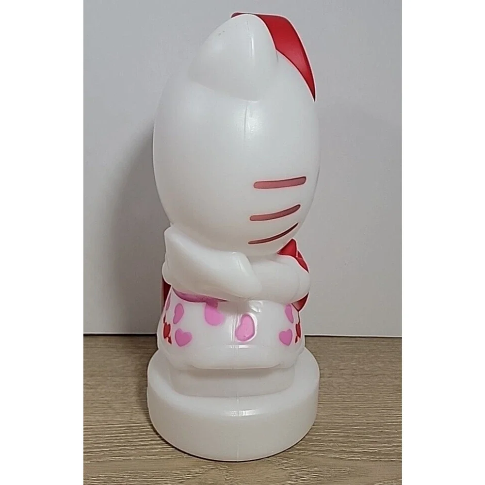 Hello‎ Kitty Valentine's Lighted LED Indoor Blow Mold By GEMMY 12